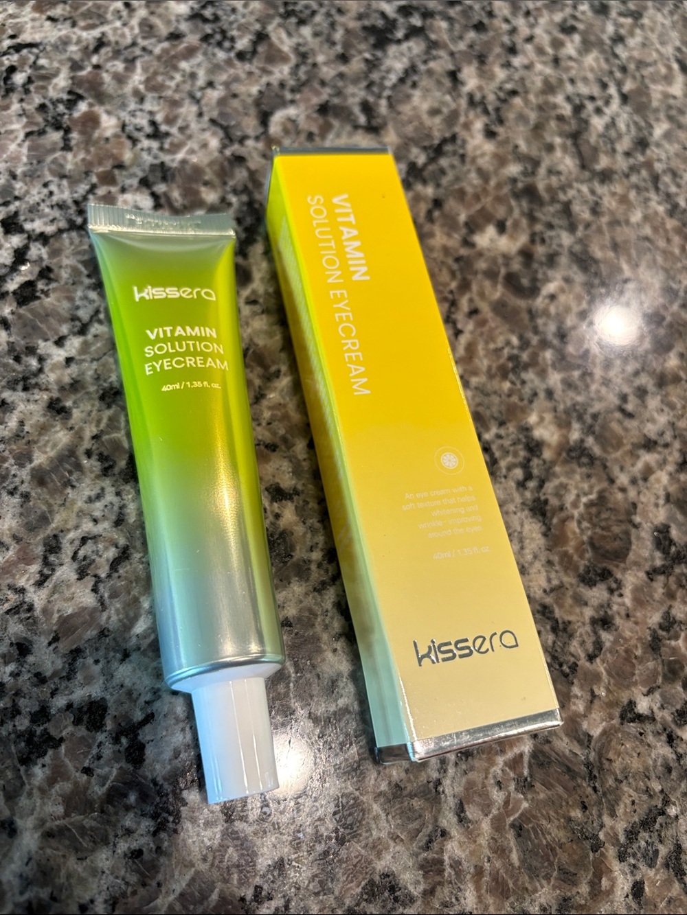 NWT Kissera Vitamin Solution Eyecream